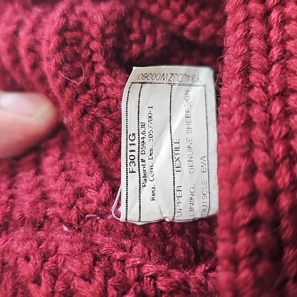 UGG Classic Cardy  Burgundy Knit Button Boots - Picture 15 of 16